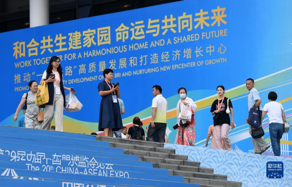 皇冠怎么注册账号
